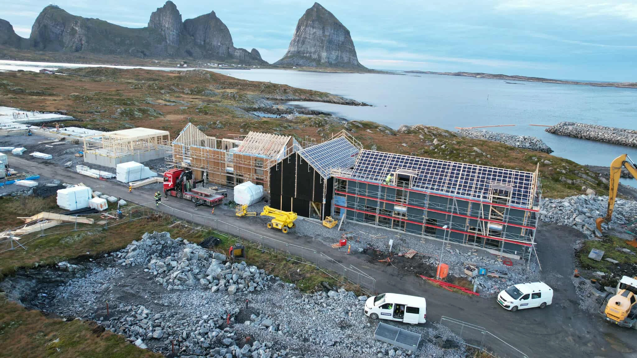 TROLLBYGG team at work